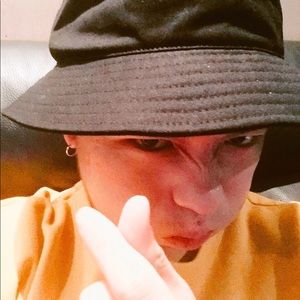 Meet your Posher, Euypyo